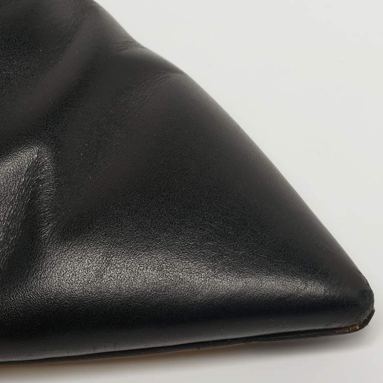 Pre Owned Fendi Signature Size 38 Black/Brown Zucca Leather Flat Mules