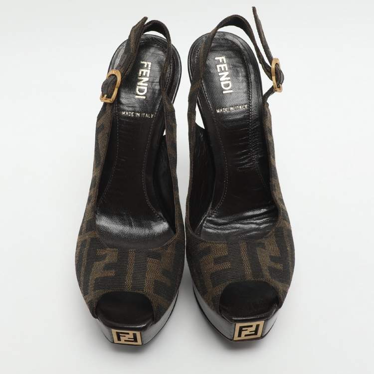 Pre Owned Fendi Fendista Size 35 Brown Zucca Canvas Platform Sandals