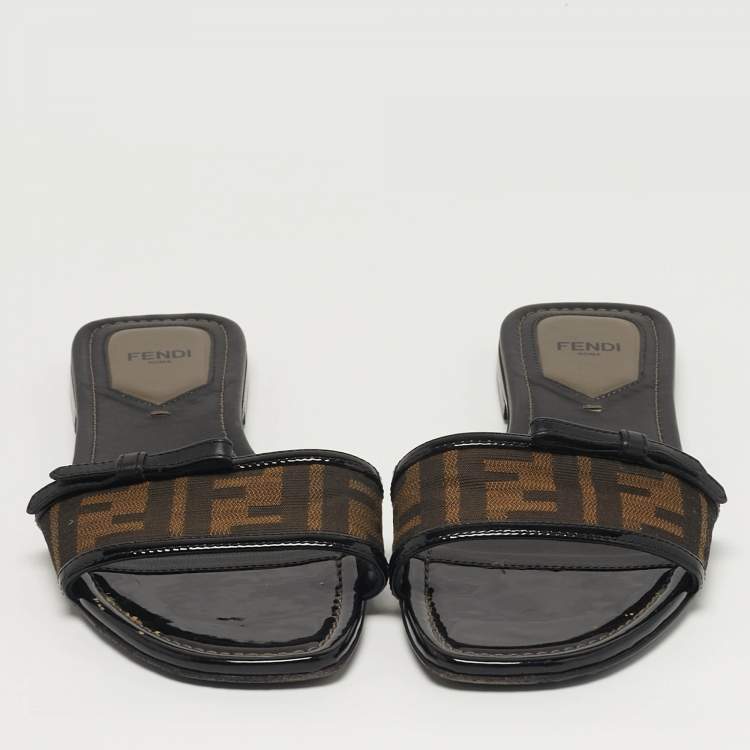 Pre Owned Fendi Size 38.5 Black/Brown Zucca Canvas and Patent Leather Flat Slide