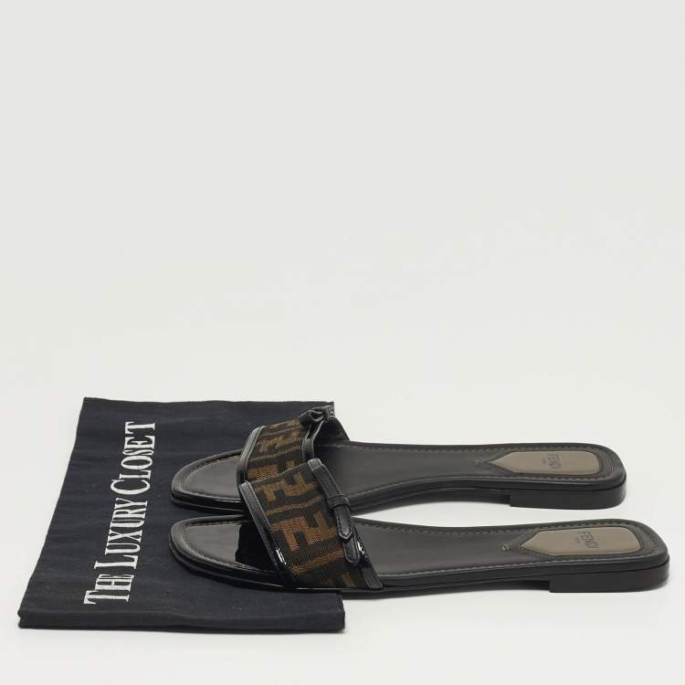 Pre Owned Fendi Size 38.5 Black/Brown Zucca Canvas and Patent Leather Flat Slide