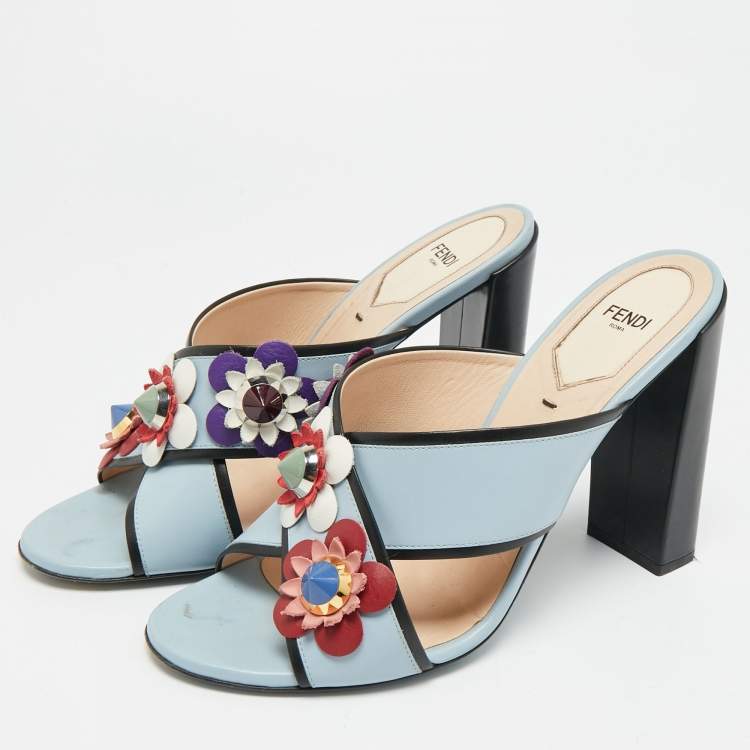Pre Owned Fendi Flowerland Size 41 Light Blue/Black Leather Criss Cross Slide Sandals
