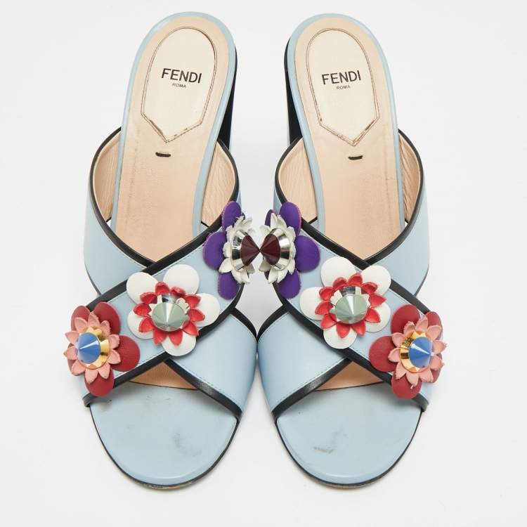 Pre Owned Fendi Flowerland Size 41 Light Blue/Black Leather Criss Cross Slide Sandals