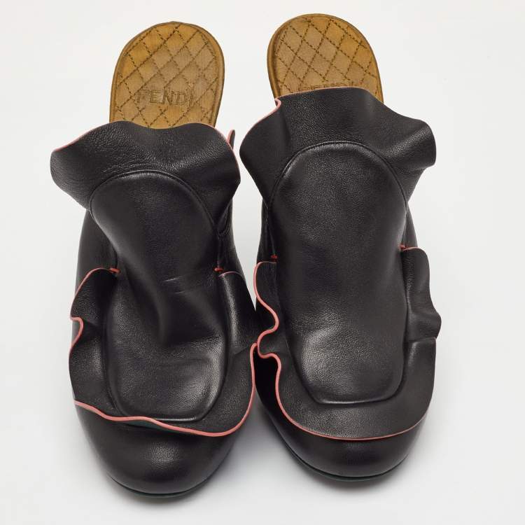 Pre Owned Fendi Size 40 Black Leather Waves Ruffle Platform Mules