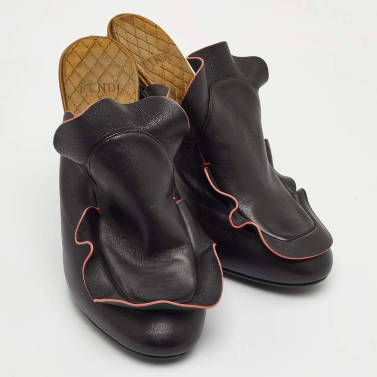 Pre Owned Fendi Size 40 Black Leather Waves Ruffle Platform Mules