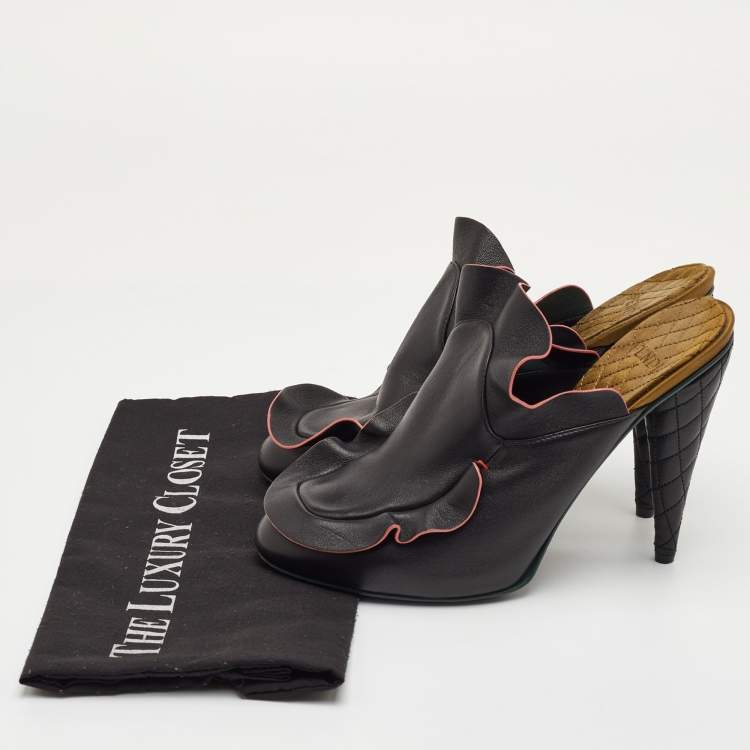 Pre Owned Fendi Size 40 Black Leather Waves Ruffle Platform Mules