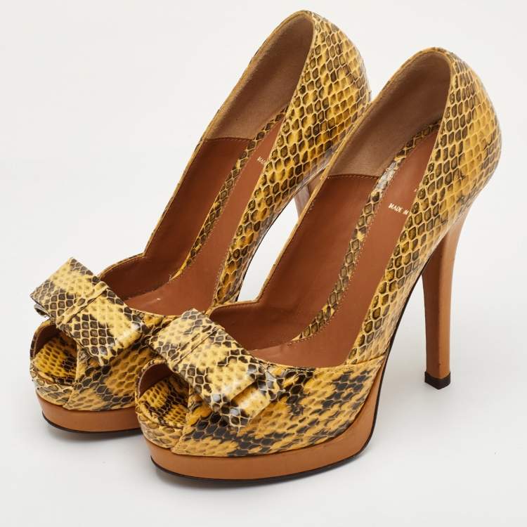 Pre Owned Fendi Bow Size 38 Yellow/Black Python Leather Platform Peep Toe Pumps