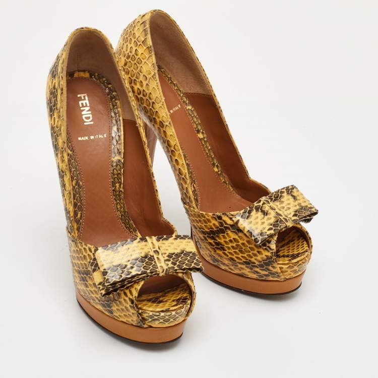 Pre Owned Fendi Bow Size 38 Yellow/Black Python Leather Platform Peep Toe Pumps