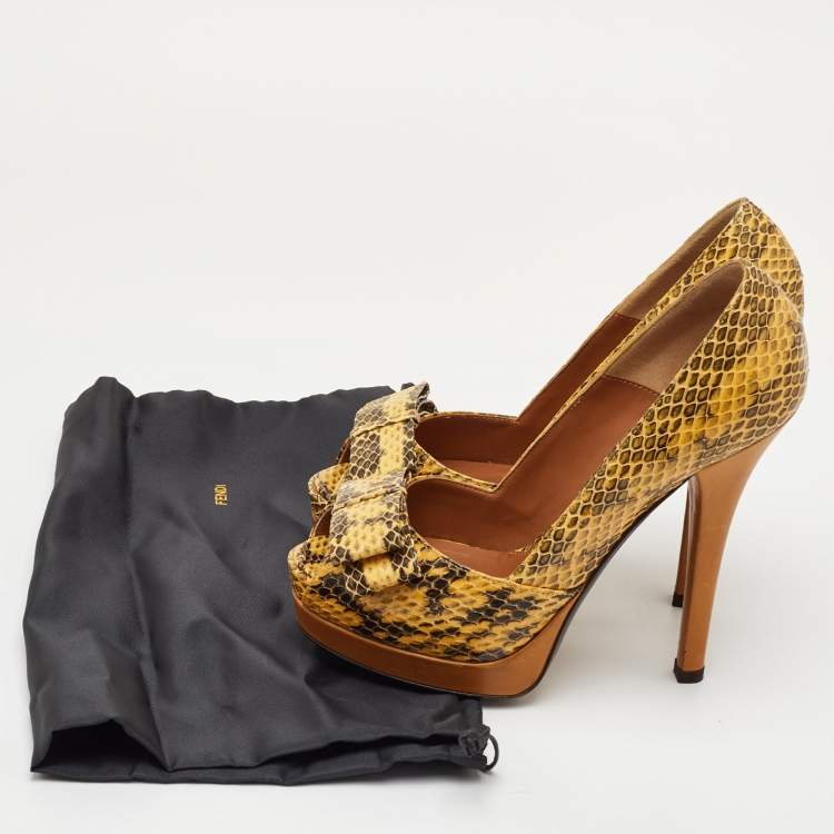 Pre Owned Fendi Bow Size 38 Yellow/Black Python Leather Platform Peep Toe Pumps