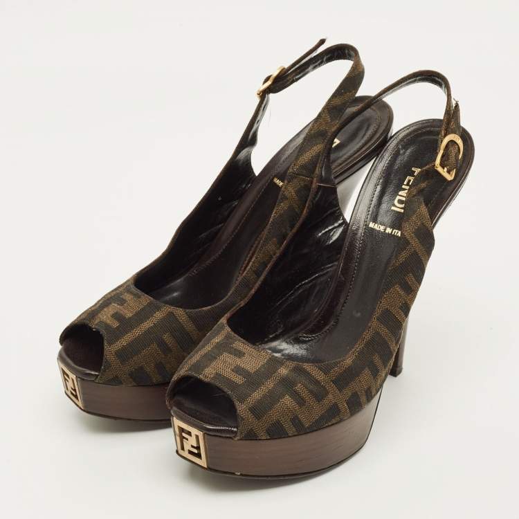 مملوكة مسبقًا Fendi Fendista Size 39 Brown FF Canvas Peep Toe Slingback Pumps