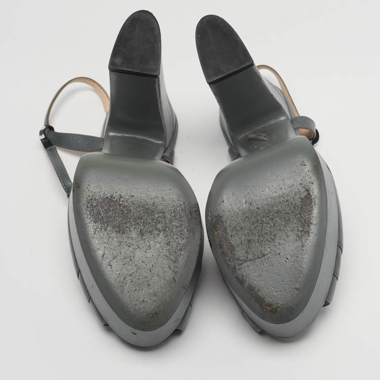 Pre Owned Fendi Size 39 Grey Leather Platform T-Strap Sandals