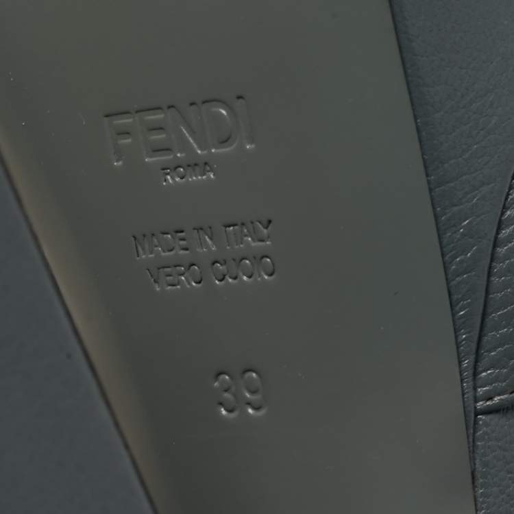 Pre Owned Fendi Size 39 Grey Leather Platform T-Strap Sandals