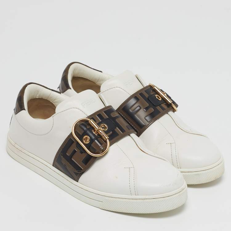 مملوكة مسبقًا Fendi FF Logo Buckle Strap  Size 37 White Leather Low Top Sneakers