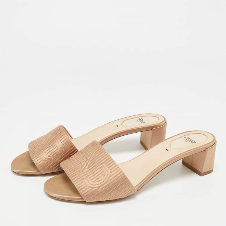 Pre Owned Fendi Size 37.5 Beige Satin Slide Logo Embroidered Block Heel Sandals