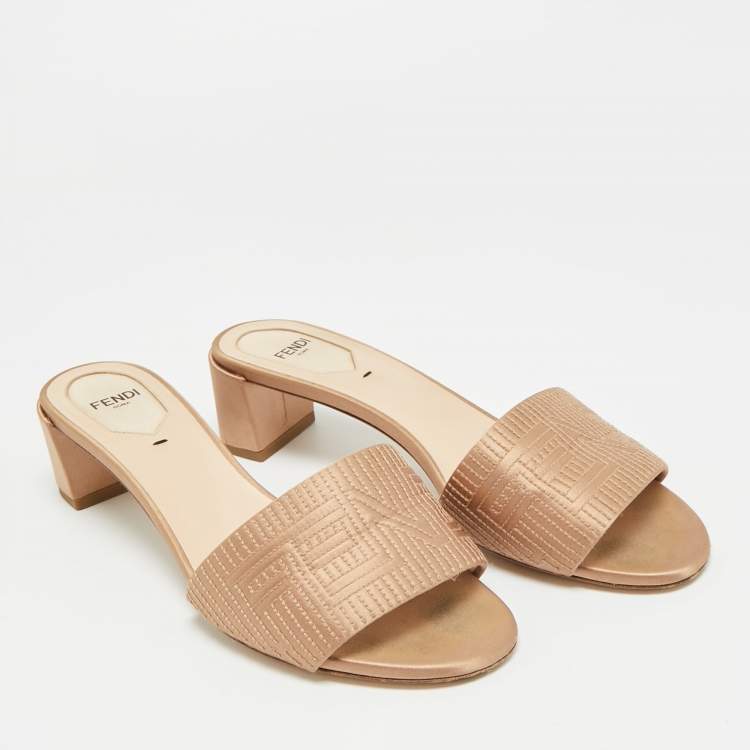 Pre Owned Fendi Size 37.5 Beige Satin Slide Logo Embroidered Block Heel Sandals