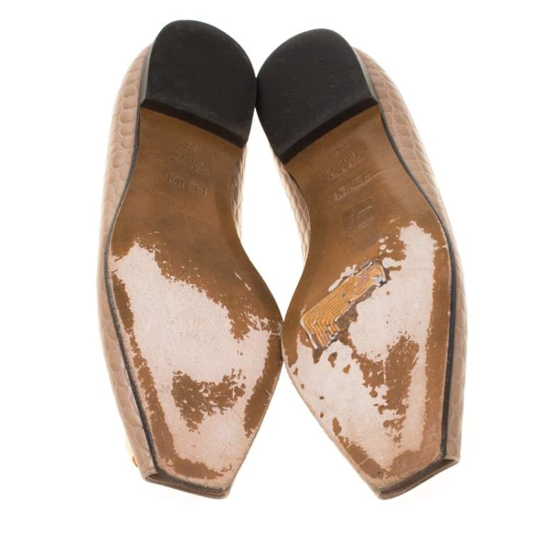 مملوكة مسبقًا Fendi Beige Croc Embossed Leather Embellished T-Strap Flats Size 36