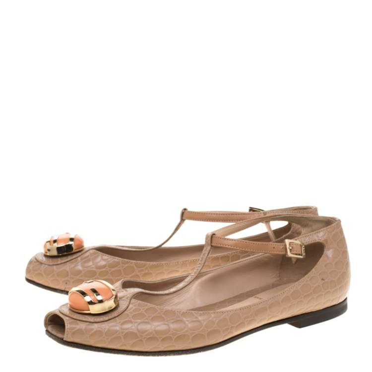 مملوكة مسبقًا Fendi Beige Croc Embossed Leather Embellished T-Strap Flats Size 36