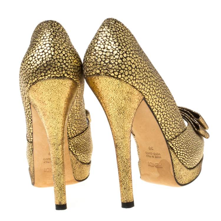 Pre Owned Fendi Metallic Gold Brocade Fabric Deco Bow Peep Toe Platform Pumps Size 39