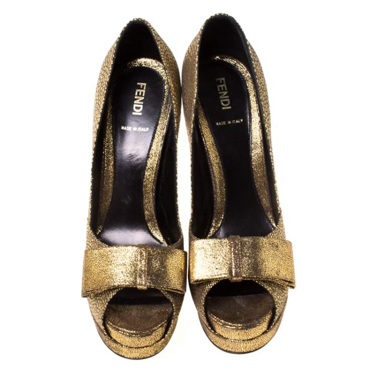 Pre Owned Fendi Metallic Gold Brocade Fabric Deco Bow Peep Toe Platform Pumps Size 39