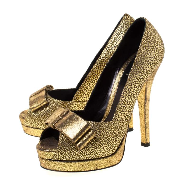 Pre Owned Fendi Metallic Gold Brocade Fabric Deco Bow Peep Toe Platform Pumps Size 39
