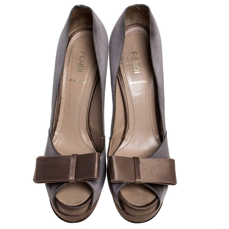 Pre Owned Fendi Two Tone Satin Bow Peep Toe Platform Pumps Size 39