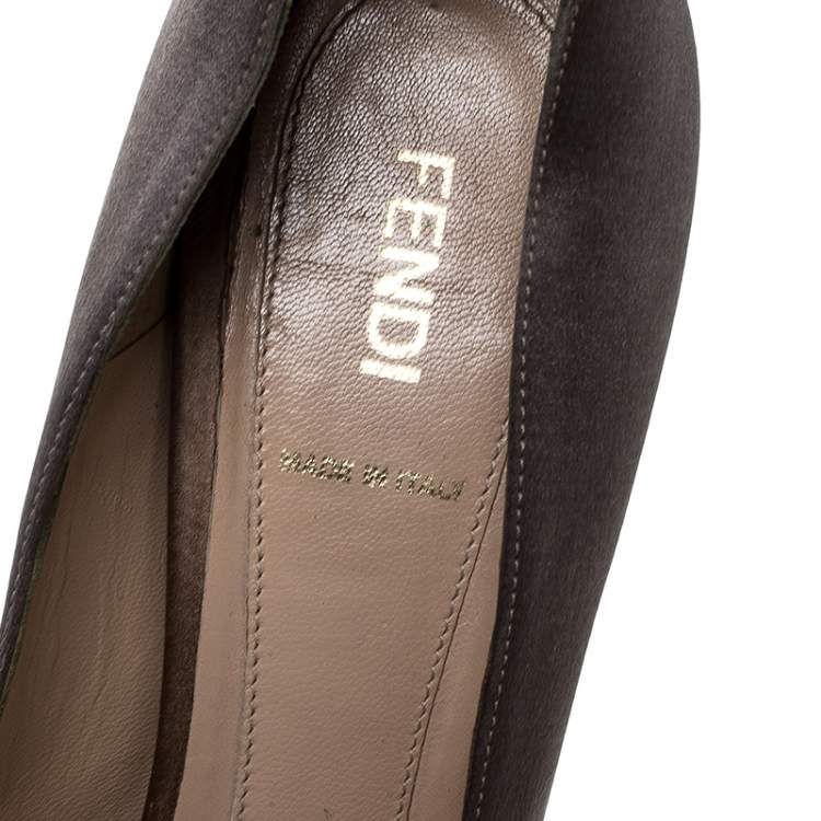 Pre Owned Fendi Two Tone Satin Bow Peep Toe Platform Pumps Size 39