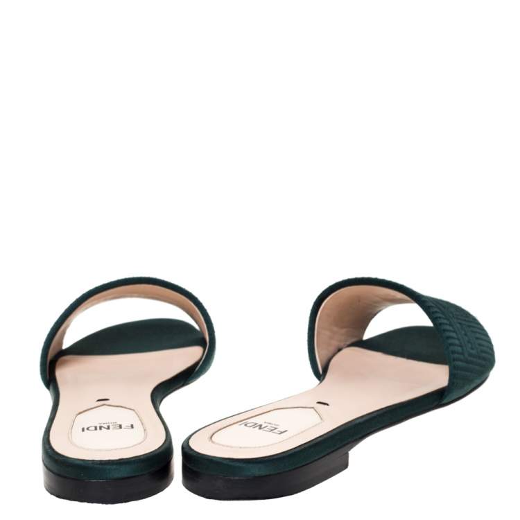 مملوكة مسبقًا Fendi Green Satin Logo Embroidered Flat Slide Sandals Size 35 