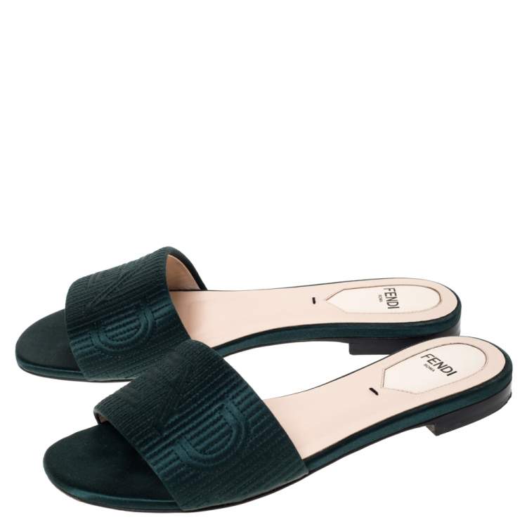 مملوكة مسبقًا Fendi Green Satin Logo Embroidered Flat Slide Sandals Size 35 