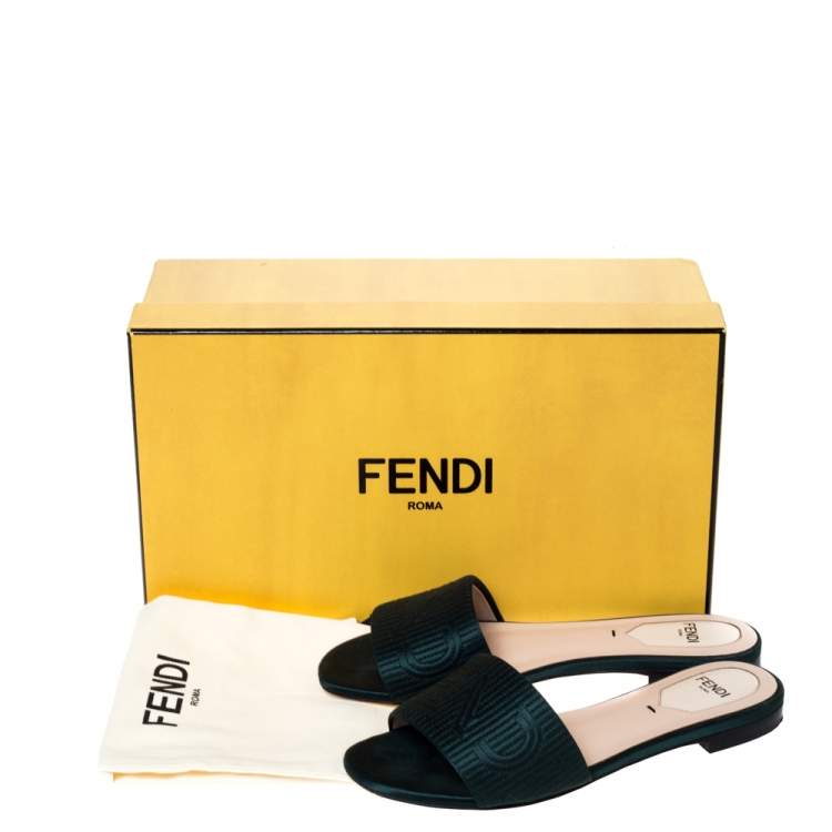 مملوكة مسبقًا Fendi Green Satin Logo Embroidered Flat Slide Sandals Size 35 
