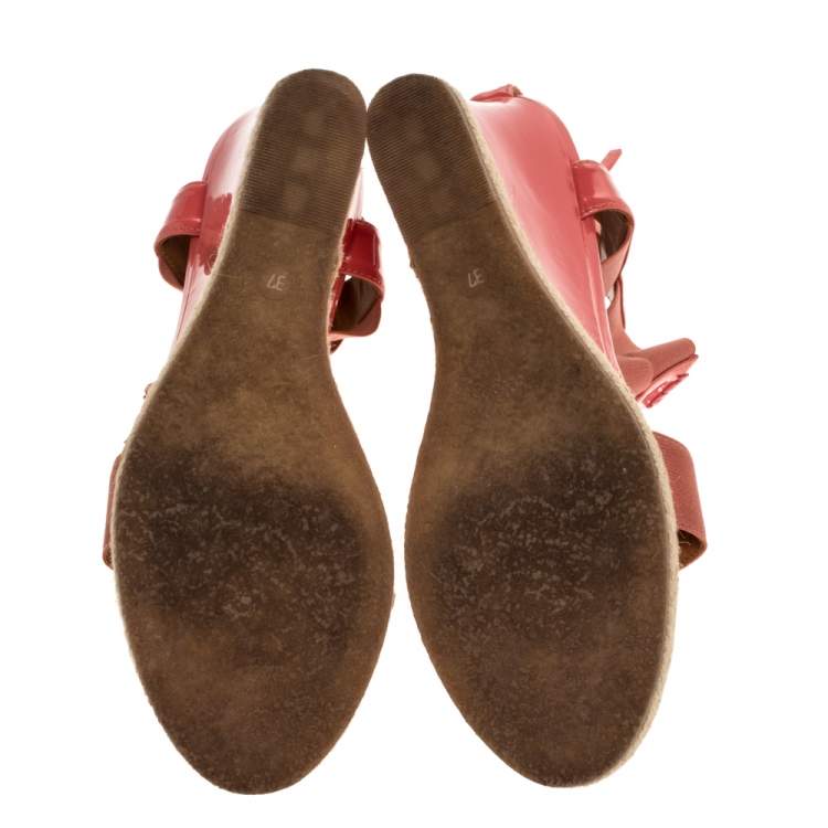 Pre Owned Fendi Coral Patent Leather And Elastic Fabric T-Strap Espadrille Wedge Sandals Size 37