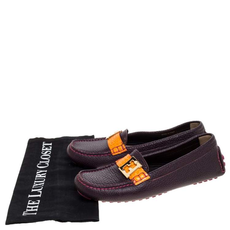 Pre Owned Fendi Burgundy Textured Leather FF Logo Loafers Size 37