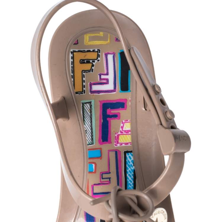 Pre Owned Fendi Beige Rubber Logo Charm Sunny Thong Flat Sandals Size 41