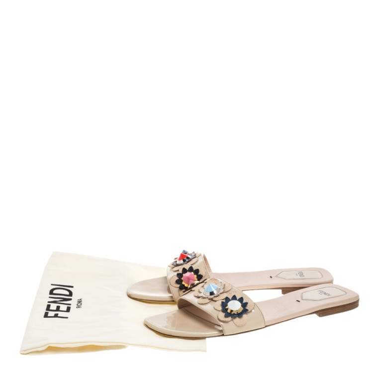 Pre Owned Fendi Cream Patent Leather Flower Embellished Flat Slides Size 41