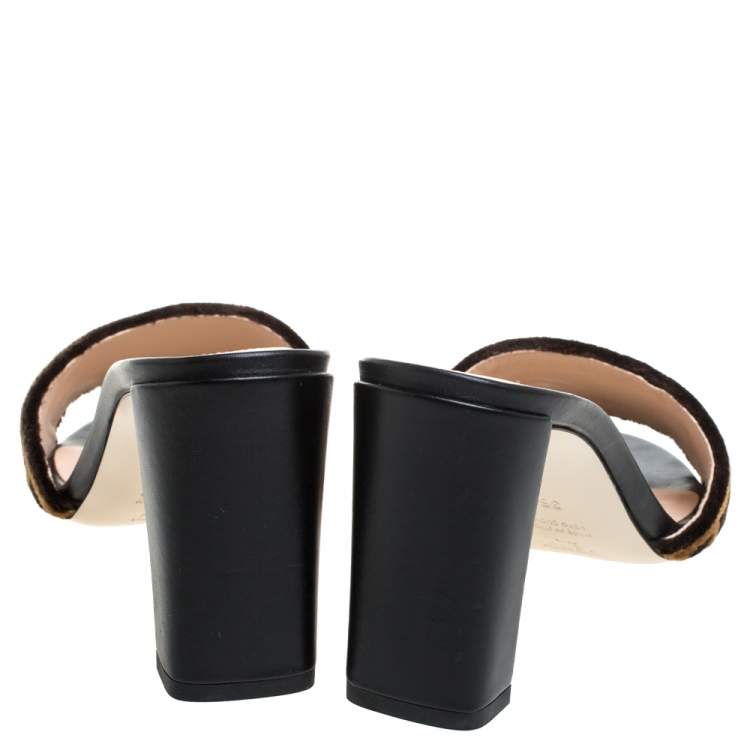 Pre Owned Fendi Brown Zucca Velvet Slide Sandals Size 36
