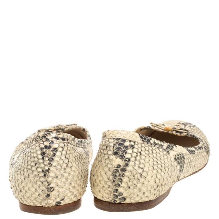 مملوكة مسبقًا Fendi Beige Python Effect Leather Charm Ballet Flats Size 37