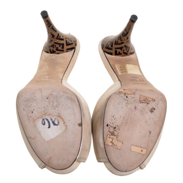 Pre Owned Fendi Beige Glitter Suede Leather FF Superstar Peep Toe Mule Slides Size 38.5