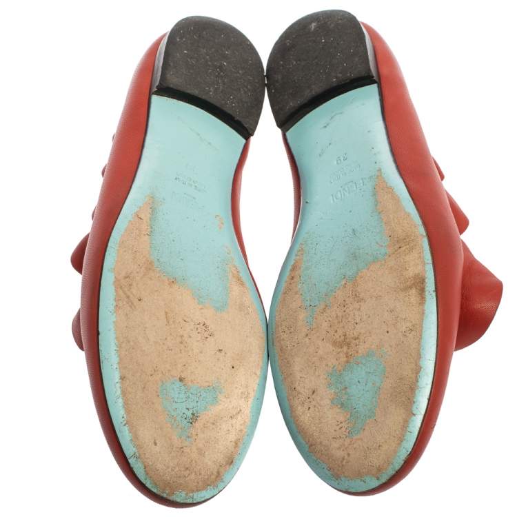 مملوكة مسبقًا Fendi Red Leather Ruffle Trim Ballet Flats Size 39
