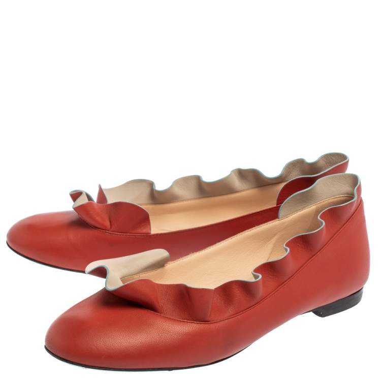 مملوكة مسبقًا Fendi Red Leather Ruffle Trim Ballet Flats Size 39