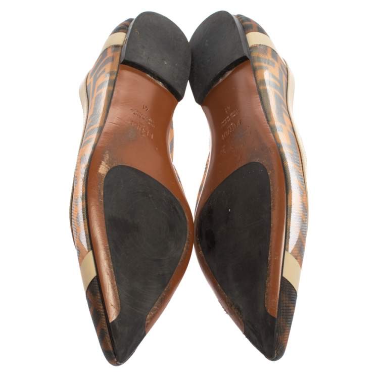 Pre Owned Fendi Brown/Beige Zucca Mesh and Leather Pointed Toe Ballet Flats Size 41