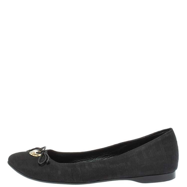 Pre Owned Fendi Black Zucca Canvas Bow Ballet Flats Size 39