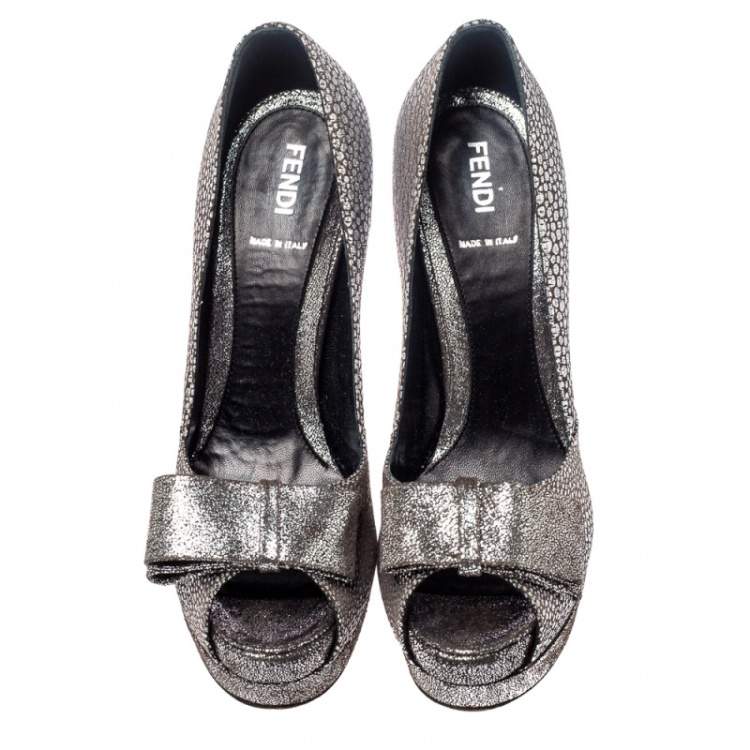 Pre Owned Fendi Silver Textured Fabric Bow Peep Toe Pumps Size 37