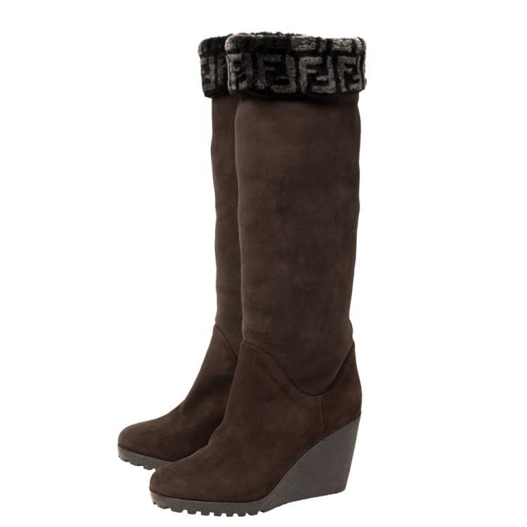 مملوكة مسبقًا Fendi Brown Suede And Shearling Fur Wedge Knee High Boots Size 39