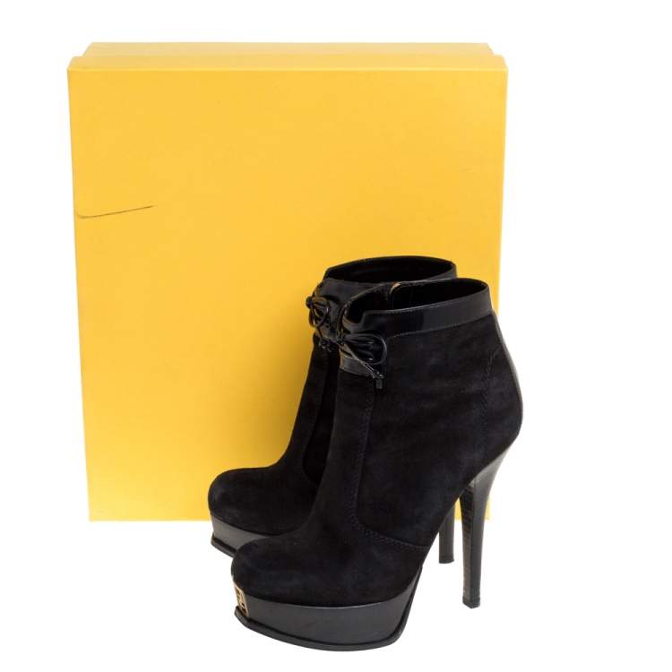 مملوكة مسبقًا Fendi Black Suede And Patent Leather Fendista Platform Ankle Boots Size 39.5
