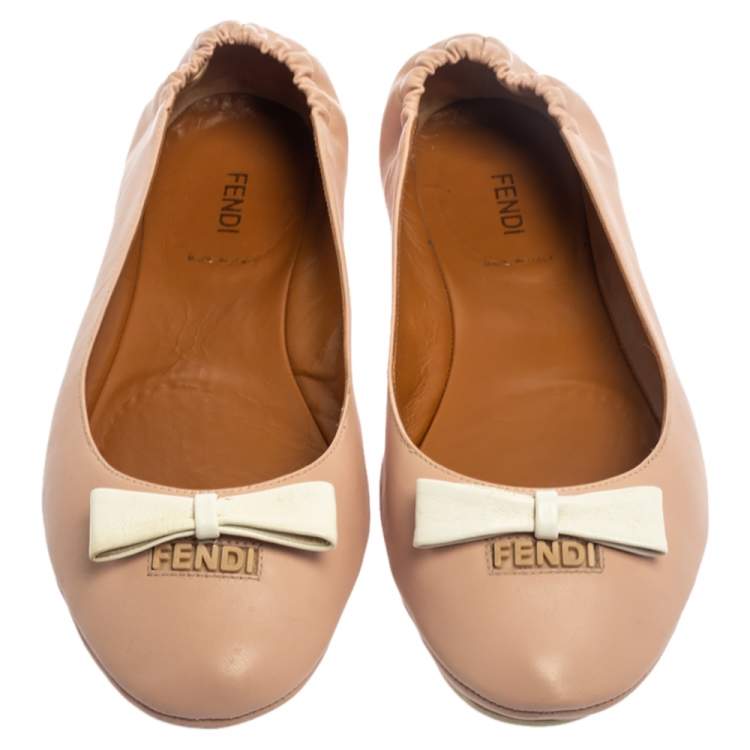 مملوكة مسبقًا Fendi Pink/White Leather Let's Dance Bow Ballet Flats Size 38