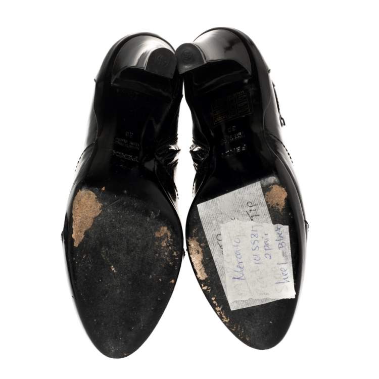 مملوكة مسبقًا Fendi Black Patent Leather Zip Detail Ankle Boots Size 38