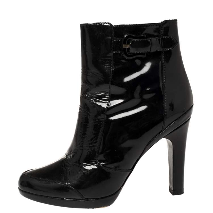 مملوكة مسبقًا Fendi Black Patent Leather Zip Detail Ankle Boots Size 38