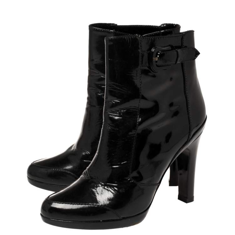 مملوكة مسبقًا Fendi Black Patent Leather Zip Detail Ankle Boots Size 38