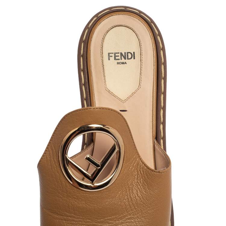 Pre Owned  Fendi Beige Leather Platform Slide Sandals Size 37