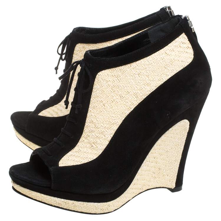 مملوكة مسبقًا Fendi Black/Beige Suede And Jute Wedge Peep Toe Booties Size 36