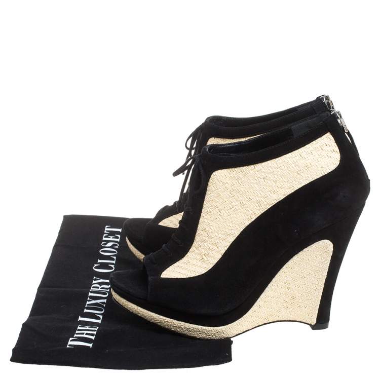 مملوكة مسبقًا Fendi Black/Beige Suede And Jute Wedge Peep Toe Booties Size 36