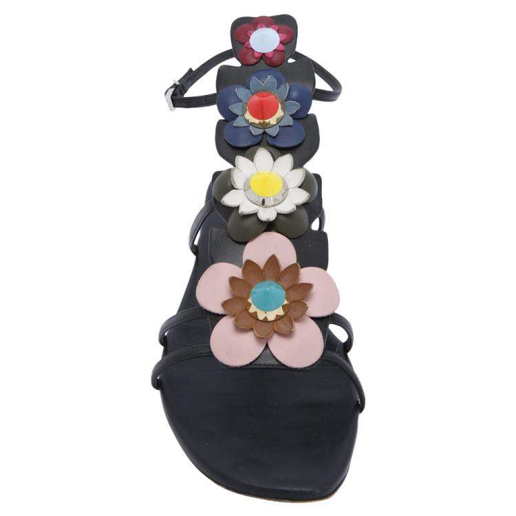 مملوكة مسبقًا Fendi Multicolor Floral Applique Flat Sandals Size EU 39